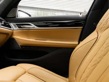 BMW 745 7-serie 745e - Individual - Stoelventilatie