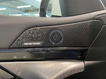 BMW 520 i M-Sport Sommer19'' PRO Pano ICON&hellip;