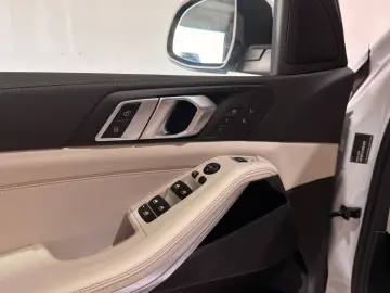 BMW X5 xD30d MSp SkyLoun SoftClose Massage Ventil DisplayKey