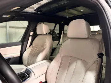 BMW X5 xD30d MSp SkyLoun SoftClose Massage Ventil DisplayKey