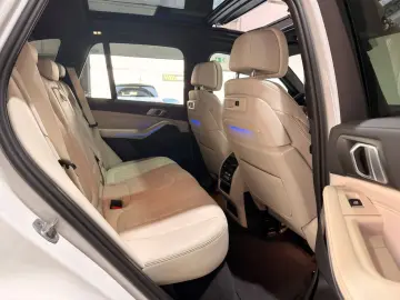 BMW X5 xD30d MSp SkyLoun SoftClose Massage Ventil DisplayKey