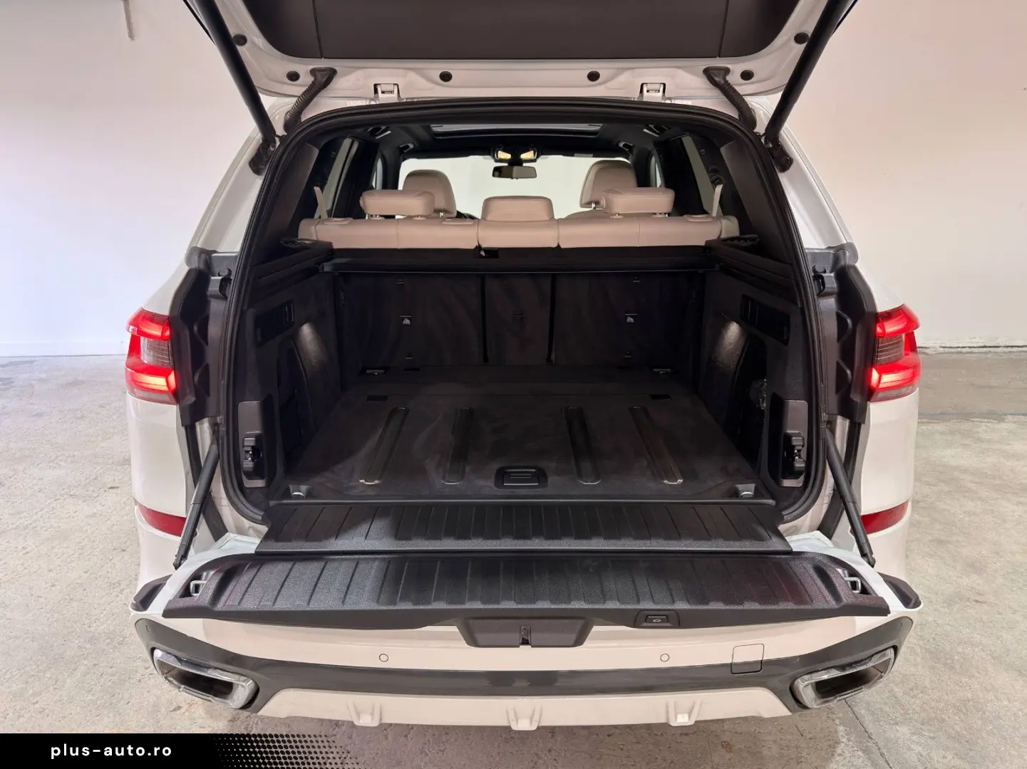 BMW X5 xD30d MSp SkyLoun SoftClose Massage Ventil DisplayKey