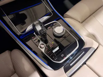 BMW X5 xD30d MSp SkyLoun SoftClose Massage Ventil DisplayKey