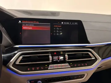 BMW X5 xD30d MSp SkyLoun SoftClose Massage Ventil DisplayKey