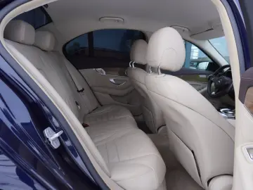 MERCEDES-BENZ C 250 CGI Exclusive 19ZollAMG Airmatic