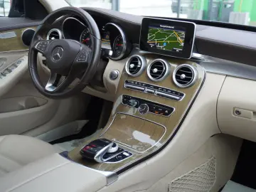 MERCEDES-BENZ C 250 CGI Exclusive 19ZollAMG Airmatic