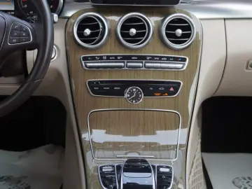 MERCEDES-BENZ C 250 CGI Exclusive 19ZollAMG Airmatic