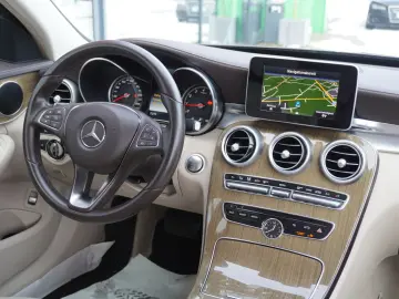 MERCEDES-BENZ C 250 CGI Exclusive 19ZollAMG Airmatic