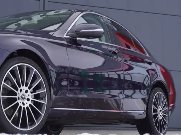 MERCEDES-BENZ C 250 CGI Exclusive 19ZollAMG Airmatic