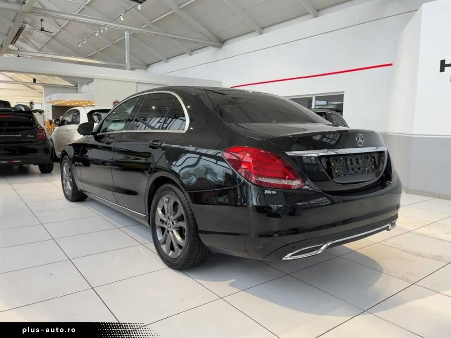 MERCEDES-BENZ C 180 Automatik Navi LED Leder SHZ PDC