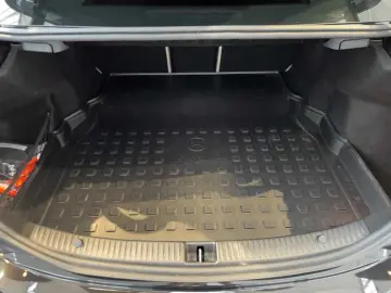 MERCEDES-BENZ C 180 Automatik Navi LED Leder SHZ PDC