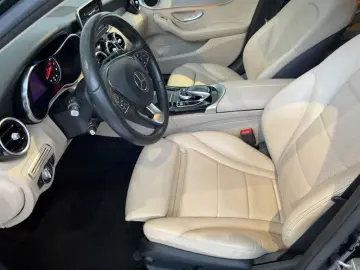 MERCEDES-BENZ C 180 Automatik Navi LED Leder SHZ PDC