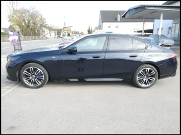 BMW 520 d xDRIVE TIP 2x M-SPORT-PRO HUD 360CAM PLA