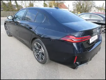 BMW 520 d xDRIVE TIP 2x M-SPORT-PRO HUD 360CAM PLA