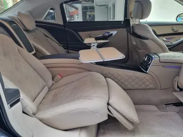 Mercedes-Benz S 560 V8 Maybach 4M