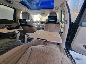 Mercedes-Benz S 560 V8 Maybach 4M