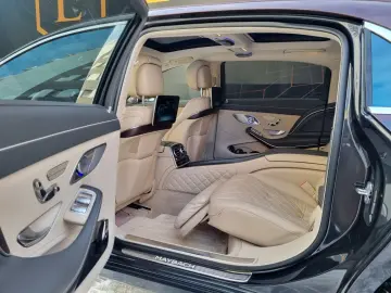 Mercedes-Benz S 560 V8 Maybach 4M