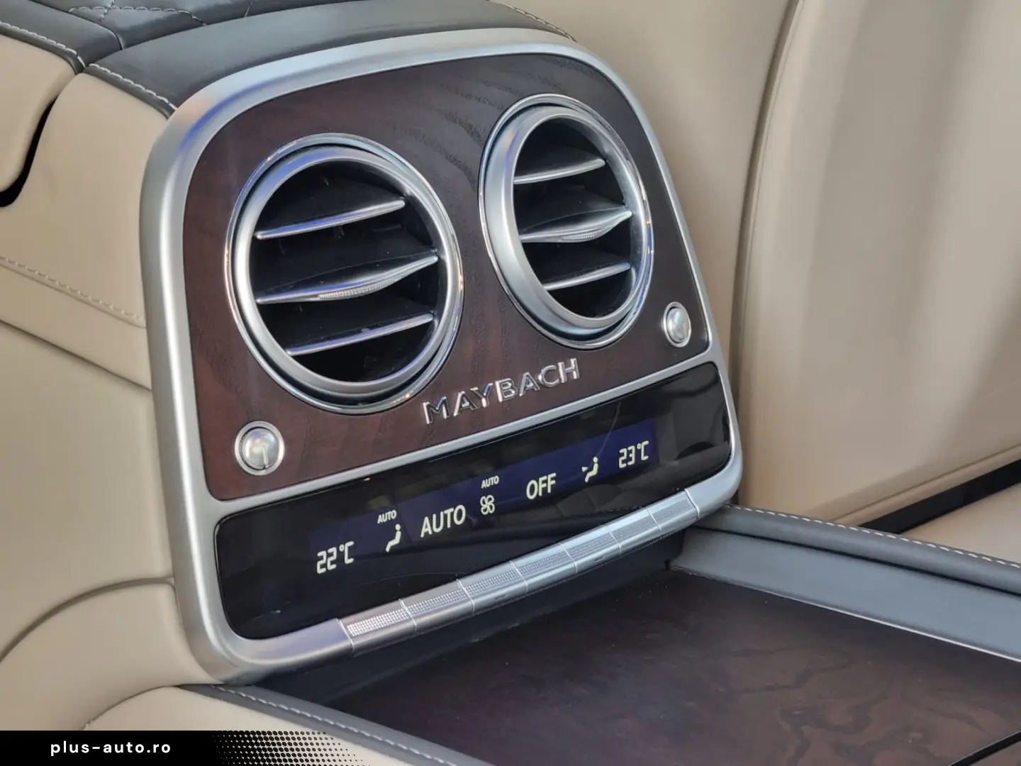 Mercedes-Benz S 560 V8 Maybach 4M