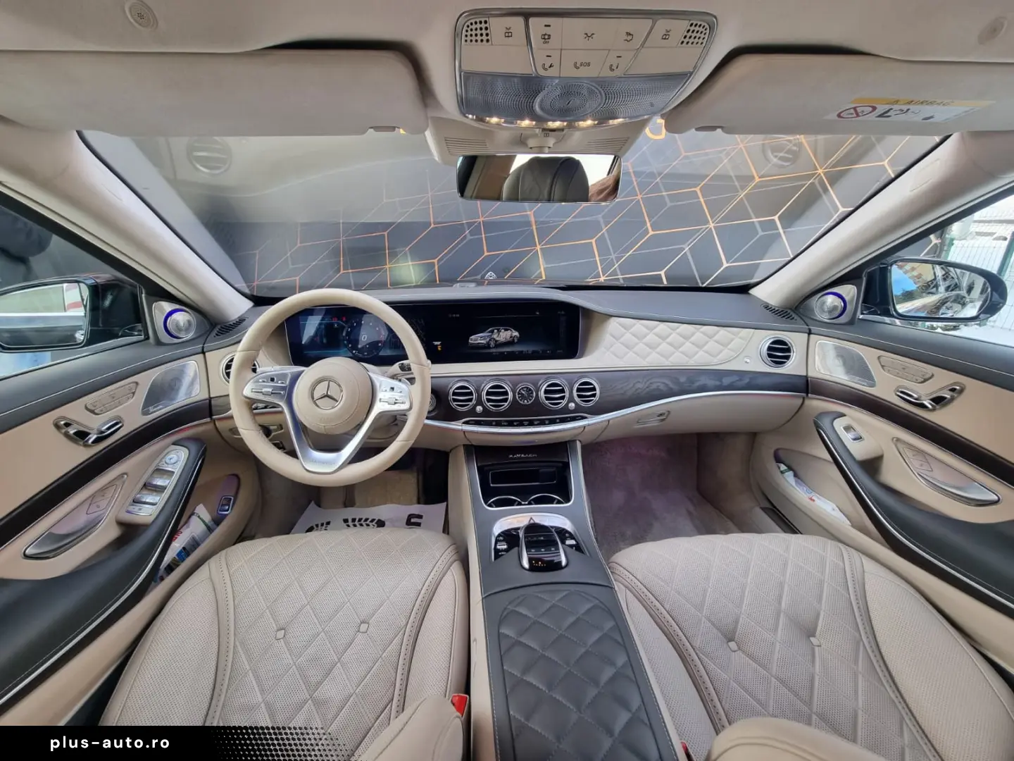 Mercedes-Benz S 560 V8 Maybach 4M