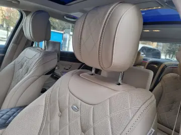 Mercedes-Benz S 560 V8 Maybach 4M