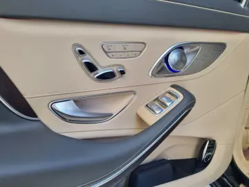 Mercedes-Benz S 560 V8 Maybach 4M