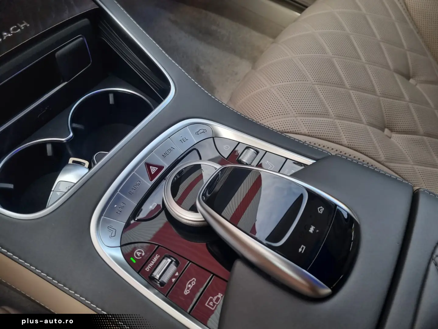 Mercedes-Benz S 560 V8 Maybach 4M