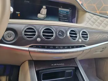 Mercedes-Benz S 560 V8 Maybach 4M