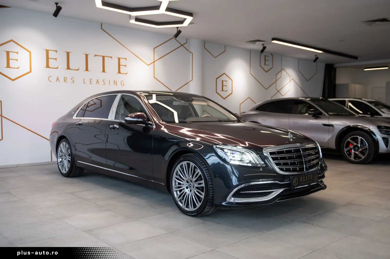 Mercedes-Benz S 560 V8 Maybach 4M