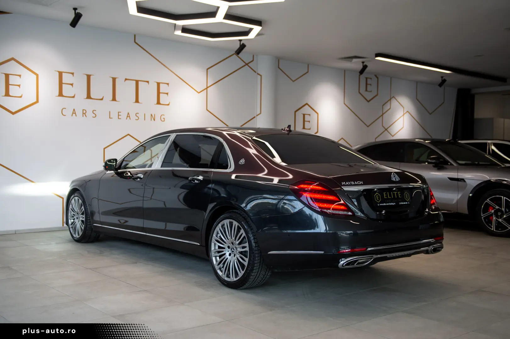 Mercedes-Benz S 560 V8 Maybach 4M