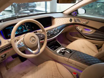 Mercedes-Benz S 560 V8 Maybach 4M