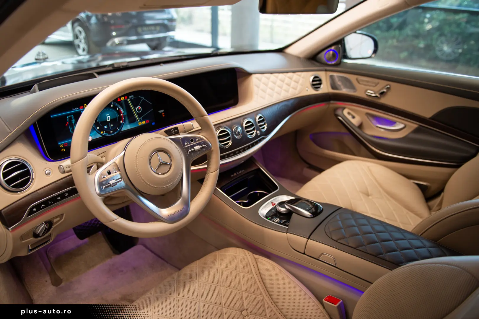 Mercedes-Benz S 560 V8 Maybach 4M