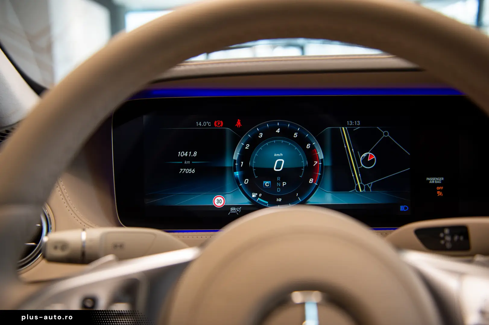 Mercedes-Benz S 560 V8 Maybach 4M