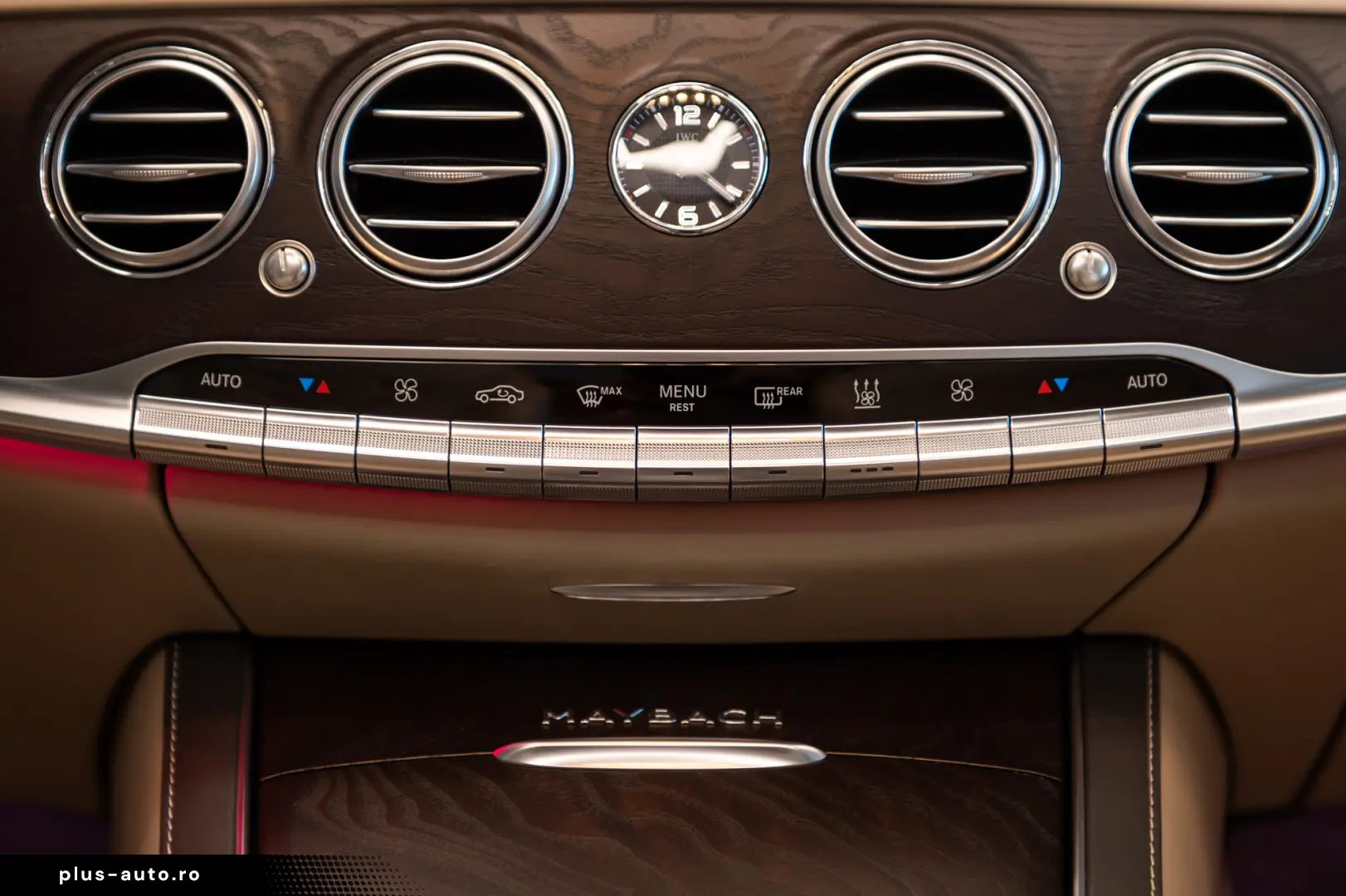 Mercedes-Benz S 560 V8 Maybach 4M