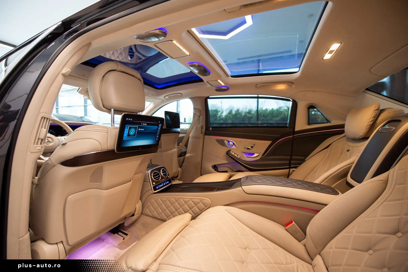 Mercedes-Benz S 560 V8 Maybach 4M