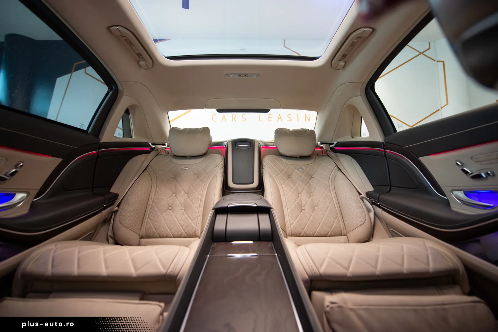 Mercedes-Benz S 560 V8 Maybach 4M