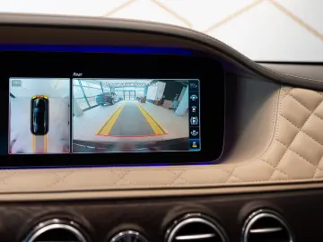 Mercedes-Benz S 560 V8 Maybach 4M