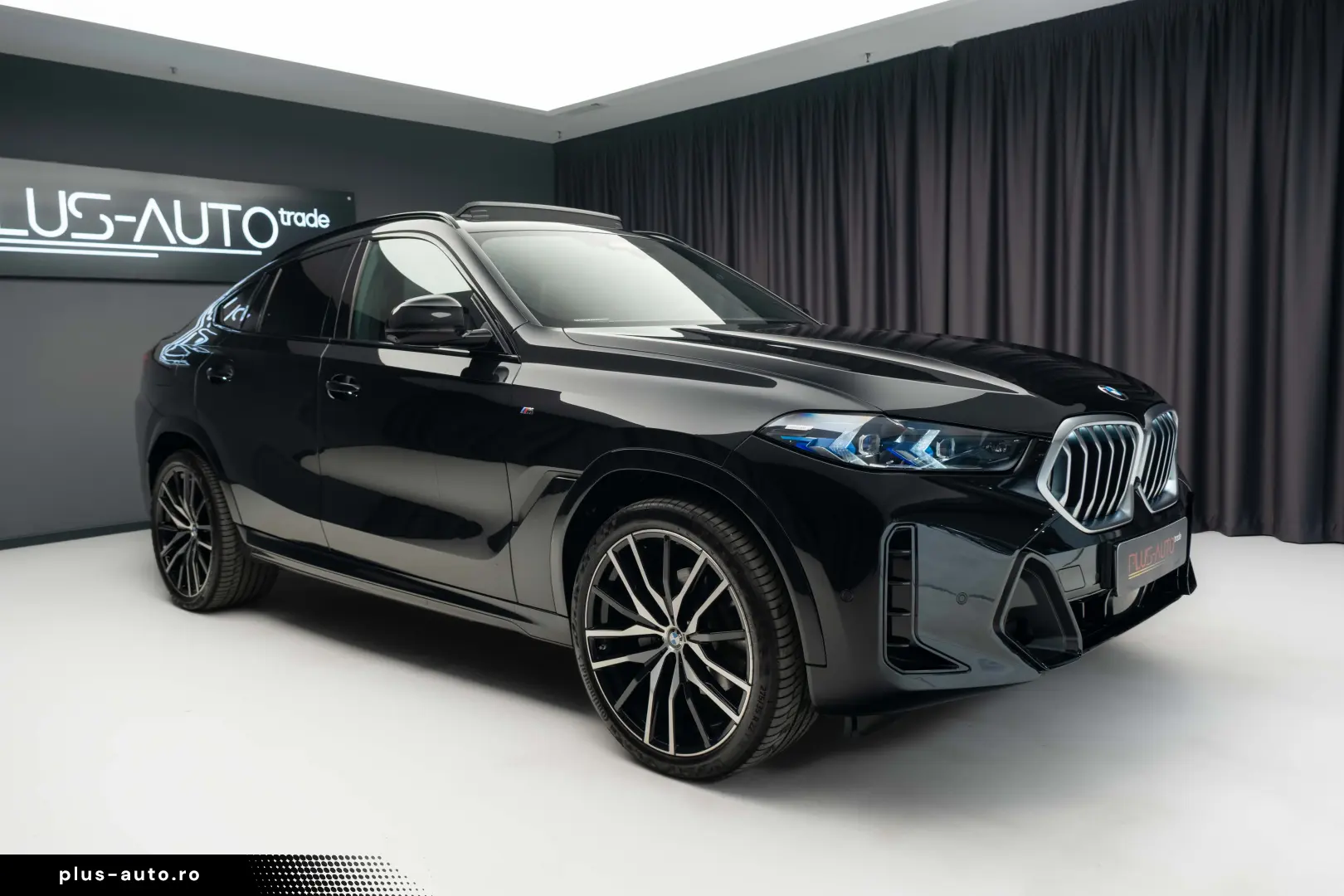 BMW X6 xDrive40i M-Sport Sky Lounge Iconic Glow Air Susp. TV