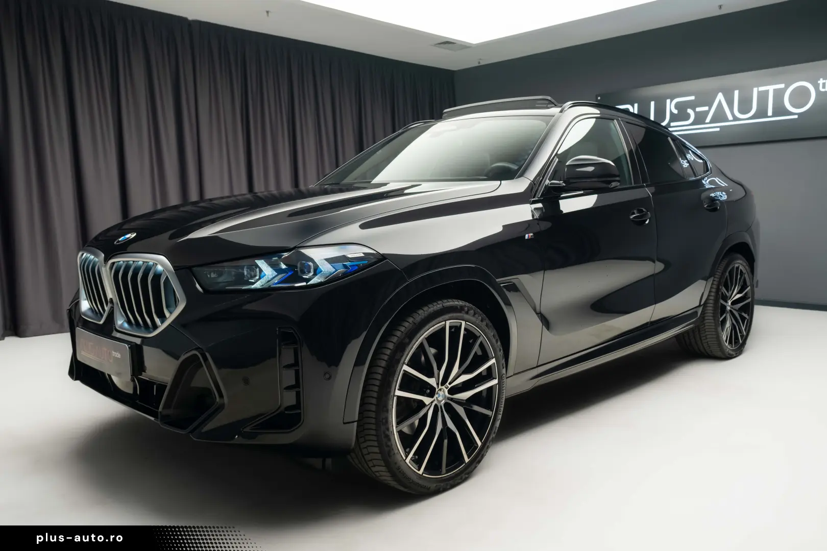 BMW X6 xDrive40i M-Sport Sky Lounge Iconic Glow Air Susp. TV