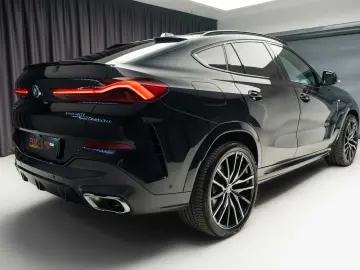 BMW X6 xDrive40i M-Sport Sky Lounge Iconic Glow Air Susp. TV