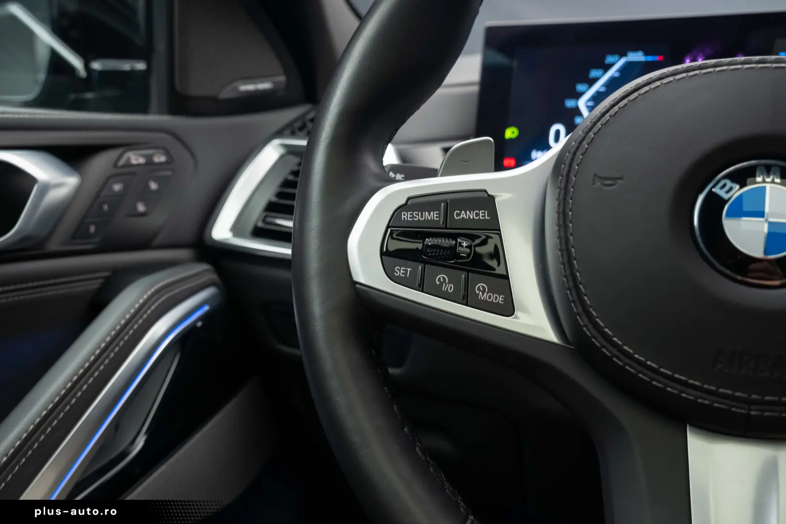 BMW X6 xDrive40i M-Sport Sky Lounge Iconic Glow Air Susp. TV