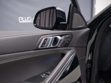 BMW X6 xDrive40i M-Sport Sky Lounge Iconic Glow Air Susp. TV