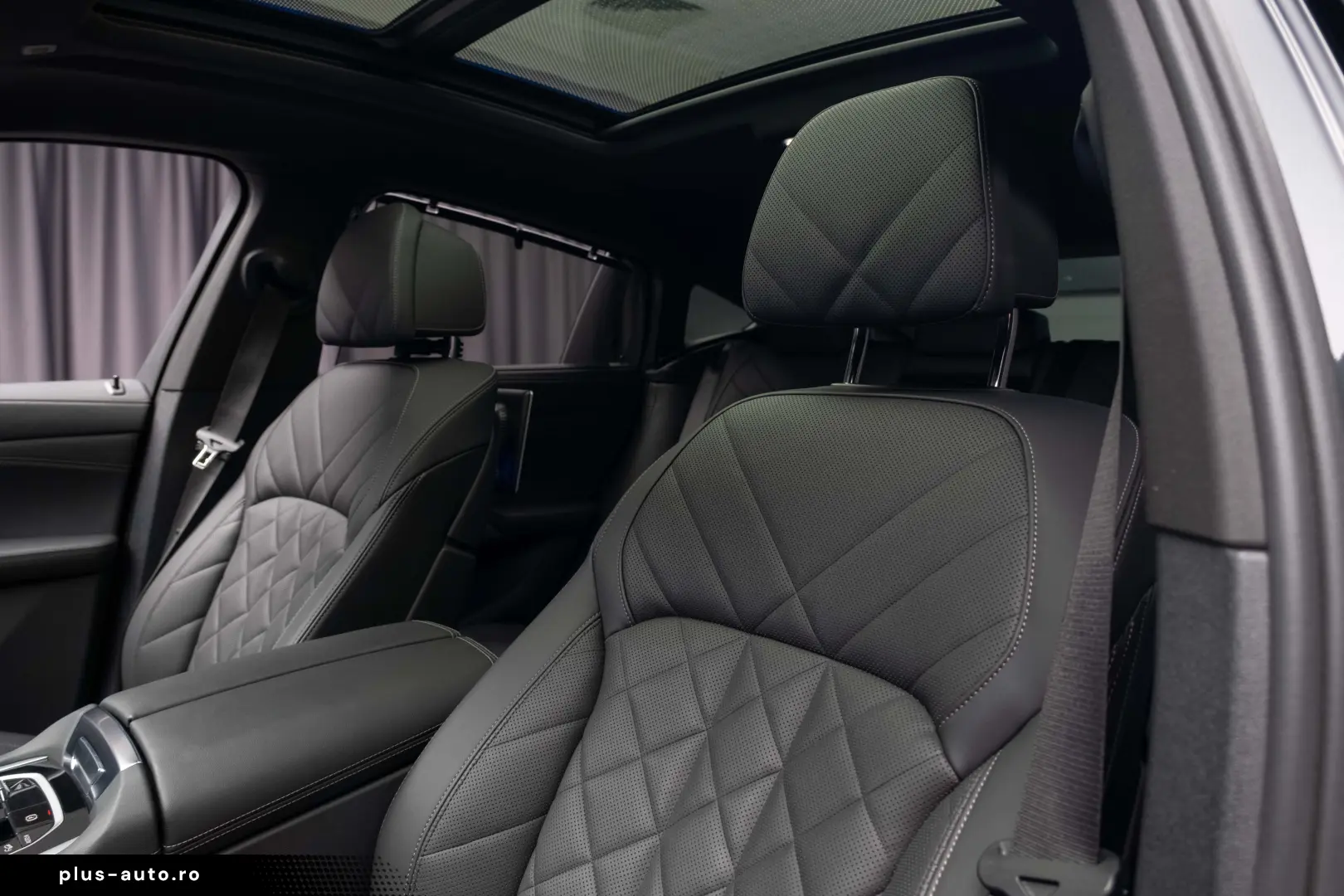 BMW X6 xDrive40i M-Sport Sky Lounge Iconic Glow Air Susp. TV