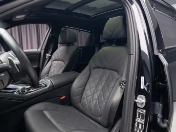 BMW X6 xDrive40i M-Sport Sky Lounge Iconic Glow Air Susp. TV