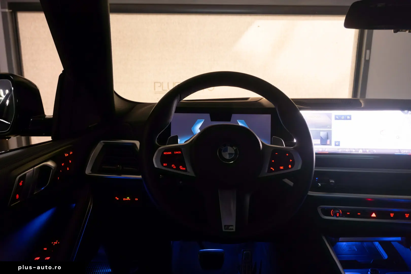 BMW X6 xDrive40i M-Sport Sky Lounge Iconic Glow Air Susp. TV