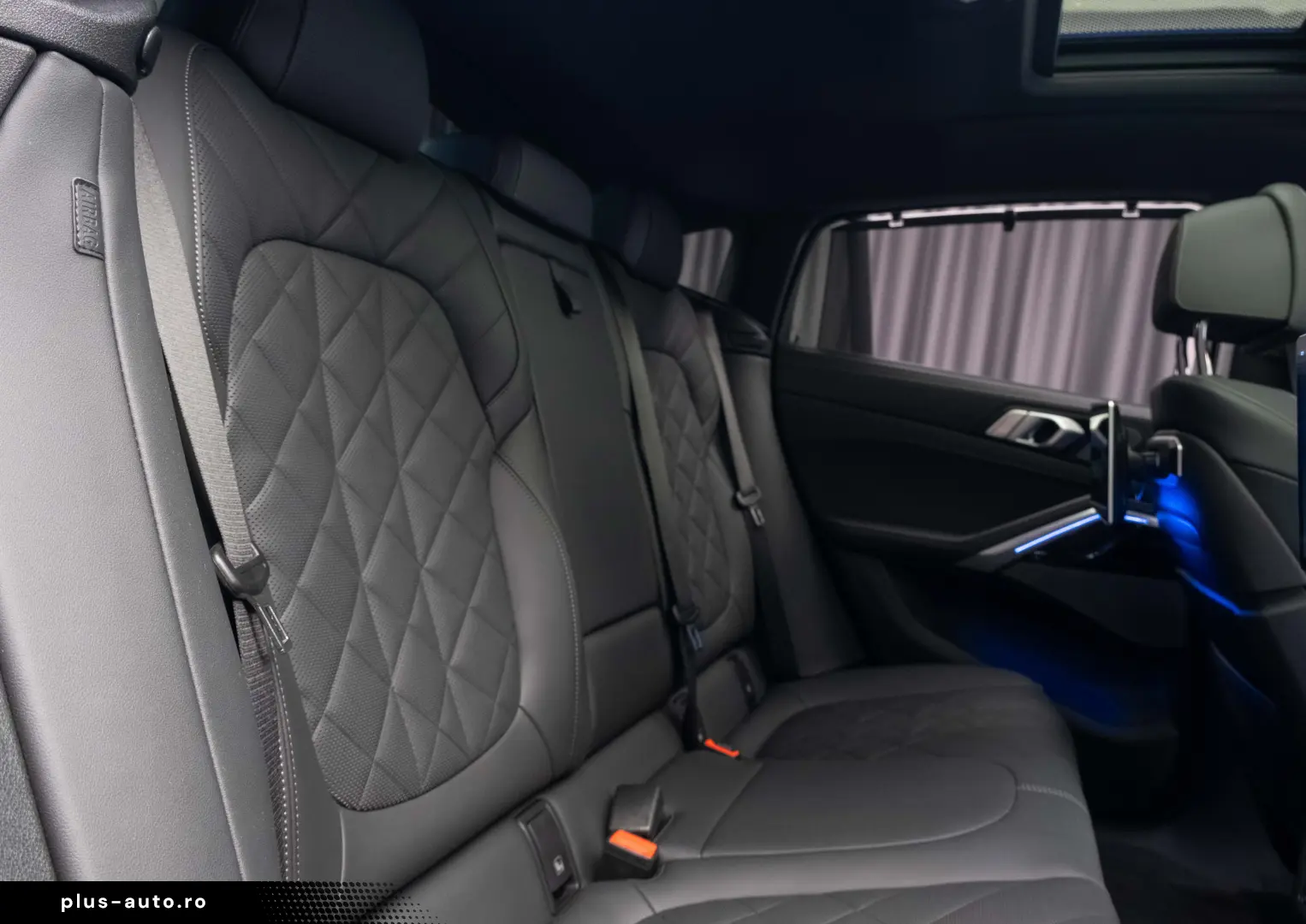 BMW X6 xDrive40i M-Sport Sky Lounge Iconic Glow Air Susp. TV