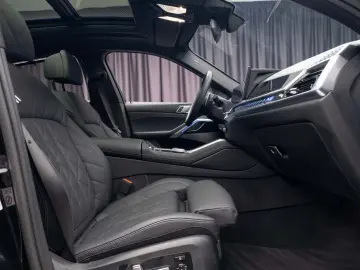 BMW X6 xDrive40i M-Sport Sky Lounge Iconic Glow Air Susp. TV