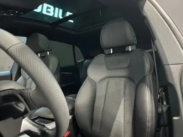 Audi Q8 TFSI E S-LINE PANO 22