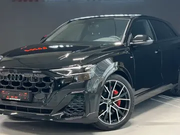 Audi Q8 TFSI E S-LINE PANO 22