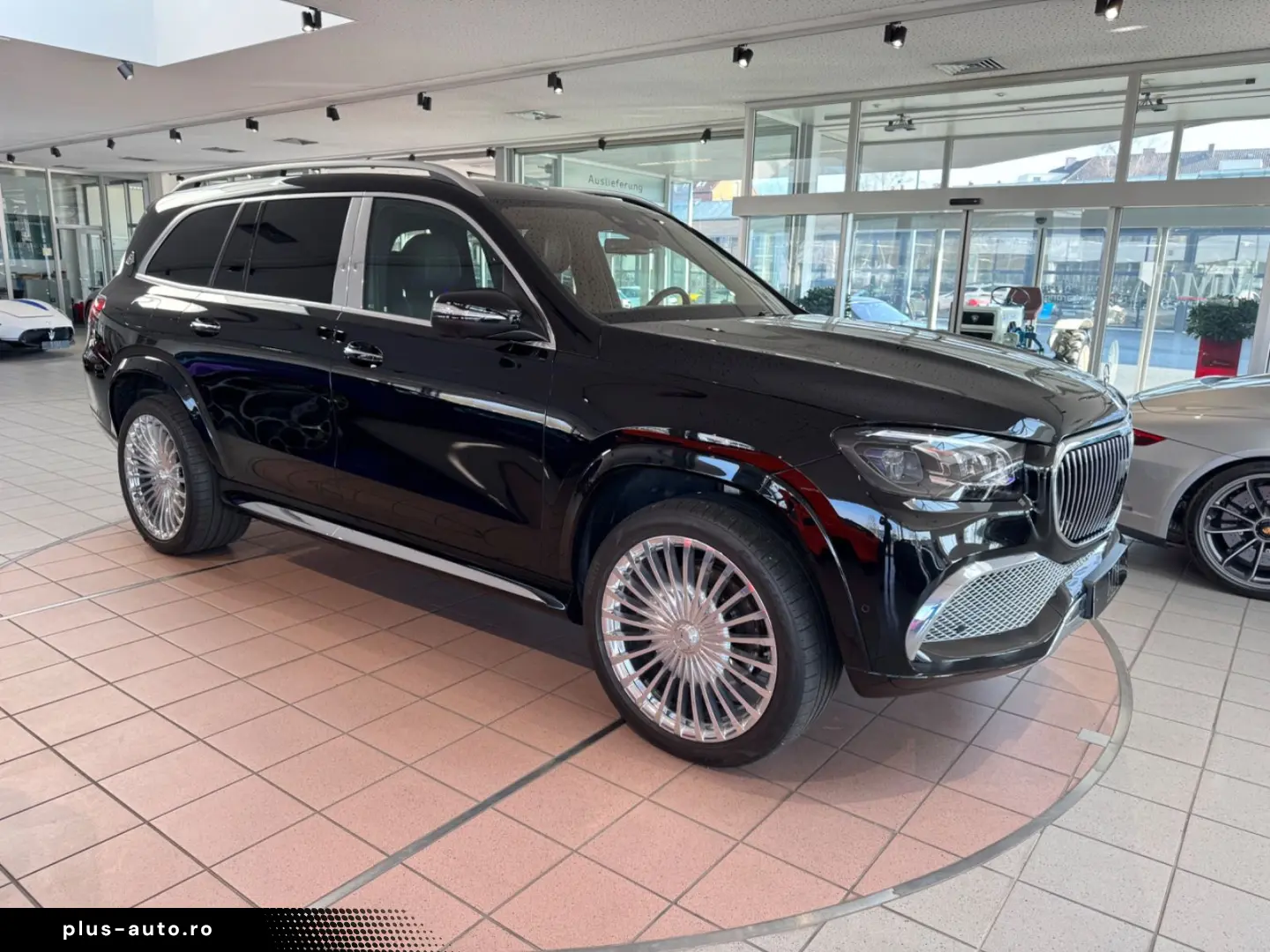 MERCEDES-BENZ GLS 600 Maybach   First-Class Fond Klapptische