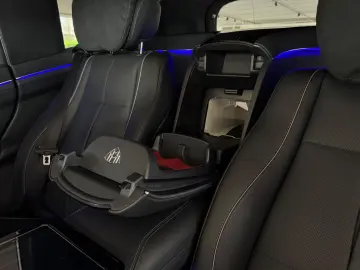 MERCEDES-BENZ GLS 600 Maybach   First-Class Fond Klapptische